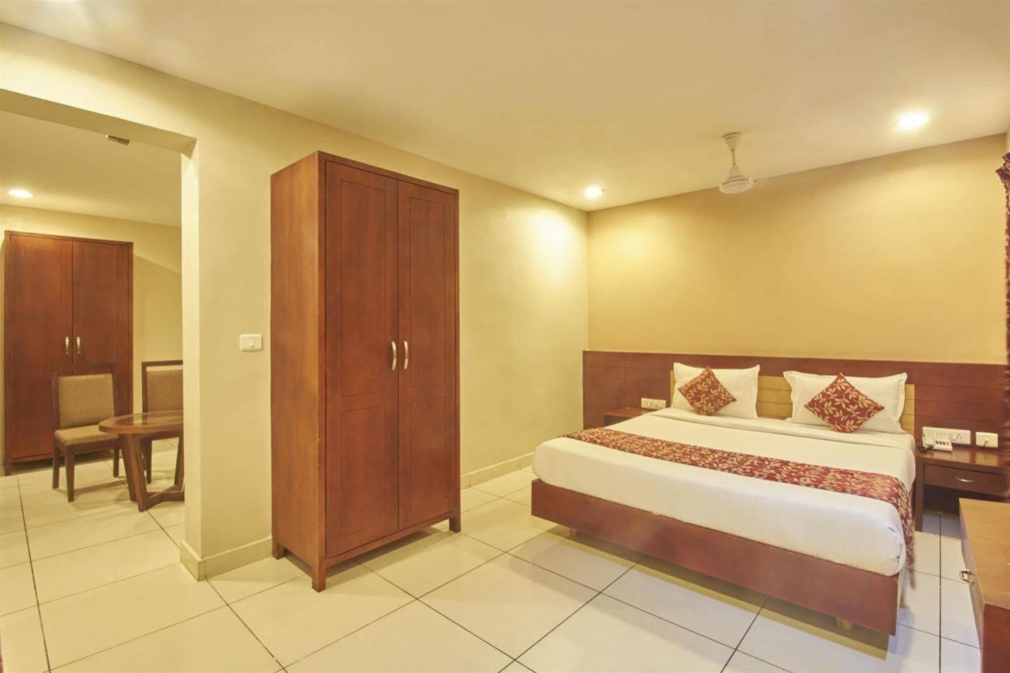 Pleasant Inn Pondicherry Exterior foto